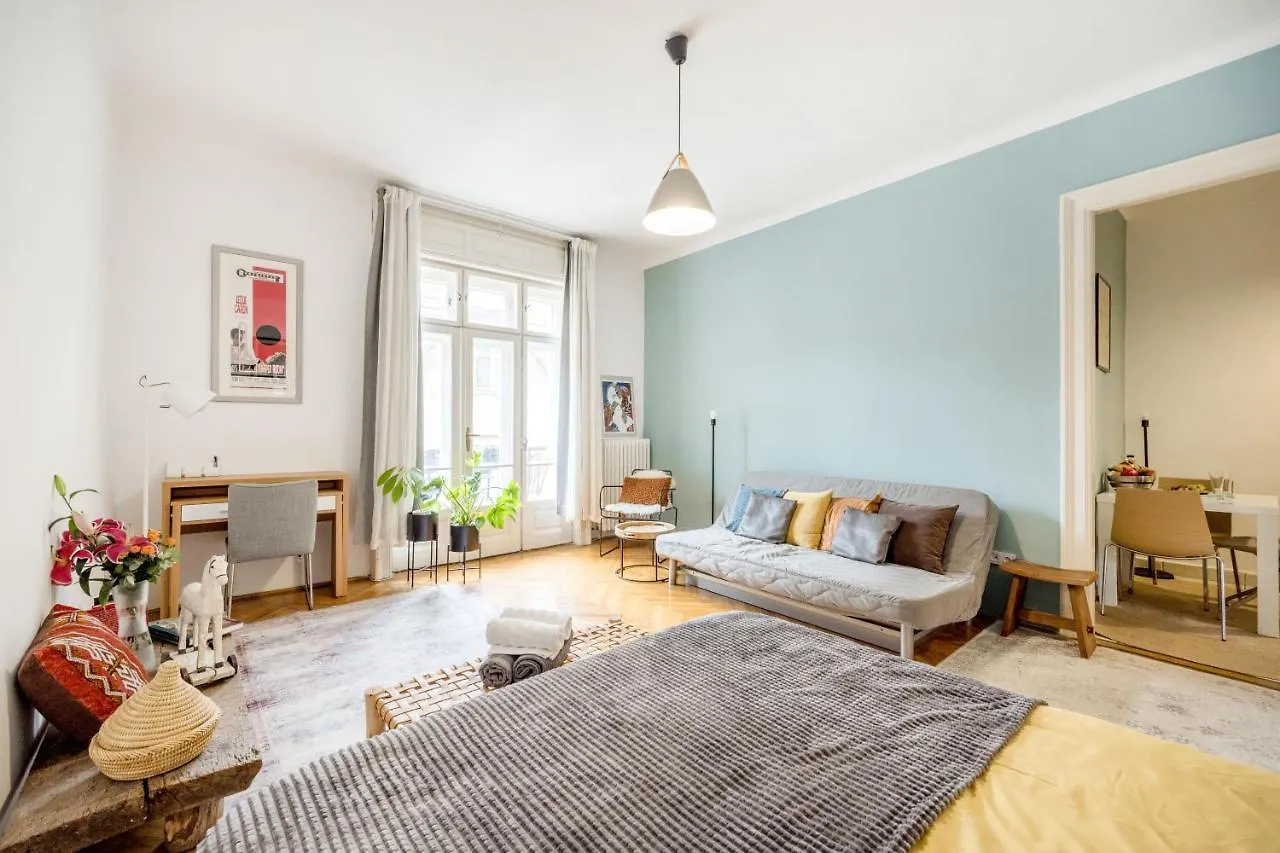 Modern Flat In Heritage District Near The City Center Budapest